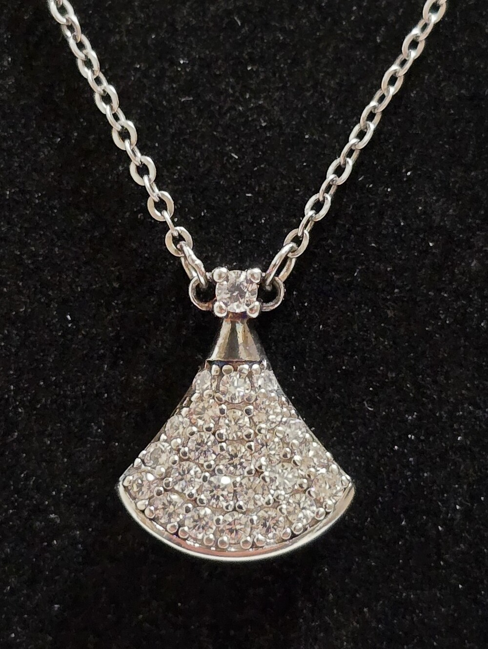 Sterling Silver and Moissanite Adjustable Pendant Necklace 18 Inches